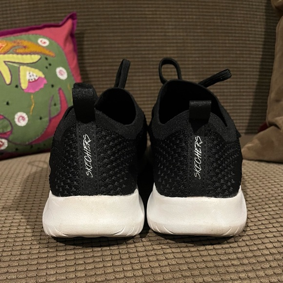 Black Skechers memory foam sneakers. - Picture 1 of 7